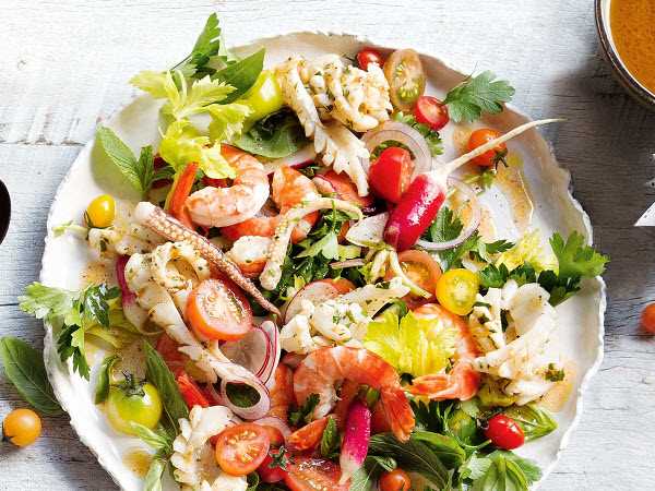 món salad hải sản kiểu thái