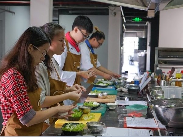 lớp học bếp gia đình Đà Nẵng