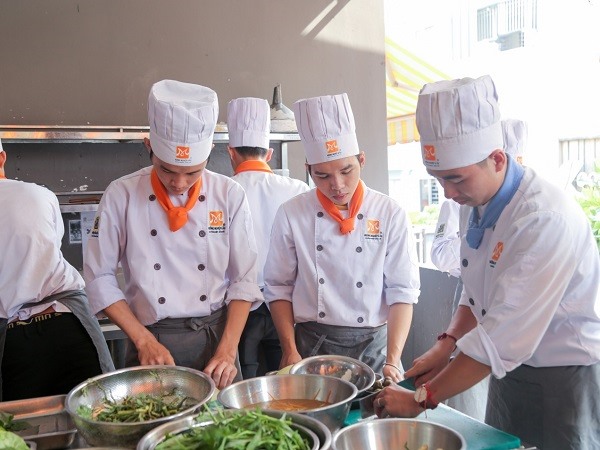 học kỹ năng nấu nướng cơ bản