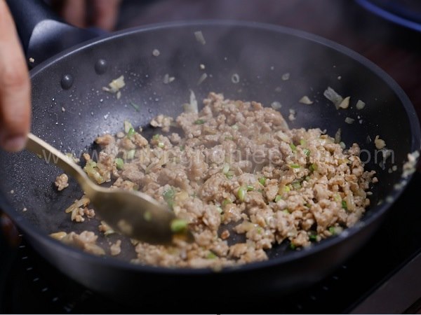 xào bầm xào nấu nước lèo hủ tiếu