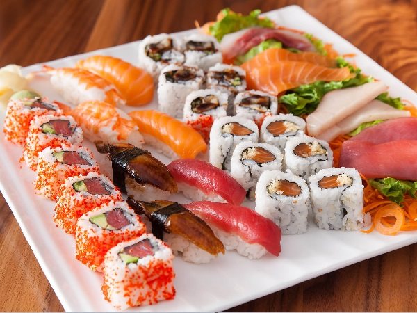 Sushi và Sashimi